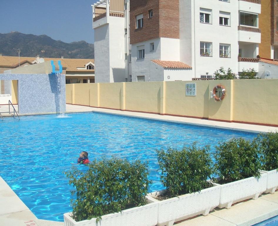 Benalmadenapartments Bbq Evita Beach Club Esterno foto